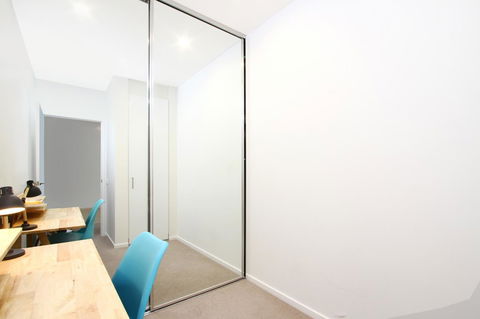 IQ Smart Apartments 704 Braddon ACT - Northern Rivers Accommodation 1