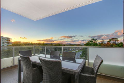 IQ Smart Apartments 704 Braddon ACT - Northern Rivers Accommodation 7
