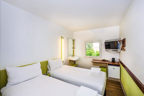 Ibis Budget Canberra - Northern Rivers Accommodation 1