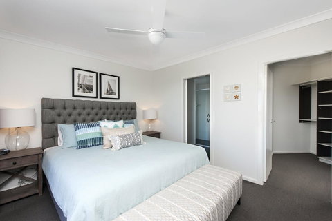 Mollymook Beachfront Penthouse 9 - Northern Rivers Accommodation 11