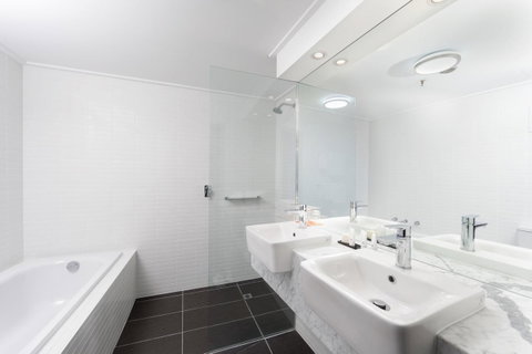 Rydges Canberra - Northern Rivers Accommodation 36