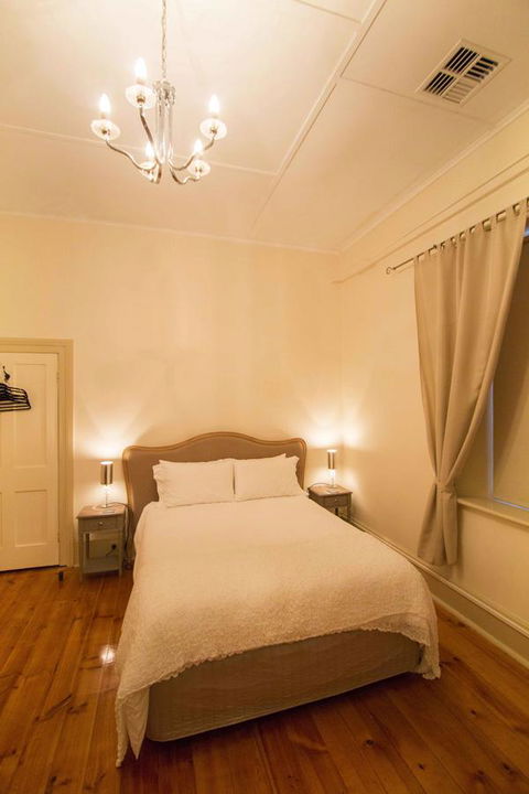 Wellington Courthouse - Northern Rivers Accommodation 1