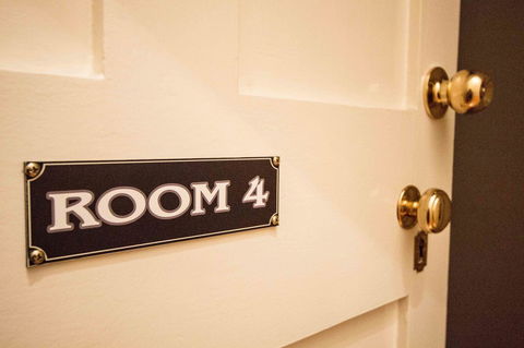 Wellington Courthouse - Northern Rivers Accommodation 13