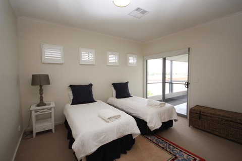 Wallaroo Marina Apartments - Northern Rivers Accommodation 42