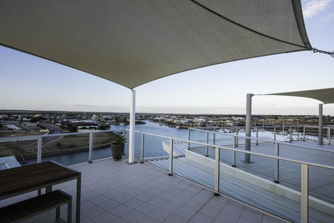 Wallaroo Marina Apartments - Northern Rivers Accommodation 34