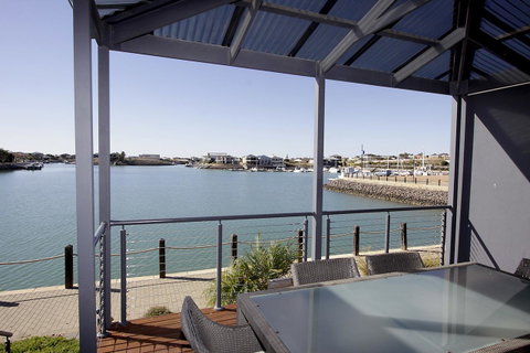 Wallaroo Marina Apartments - Northern Rivers Accommodation 8