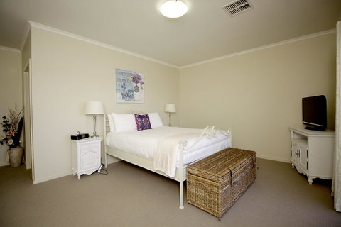 Wallaroo Marina Apartments - Northern Rivers Accommodation 7