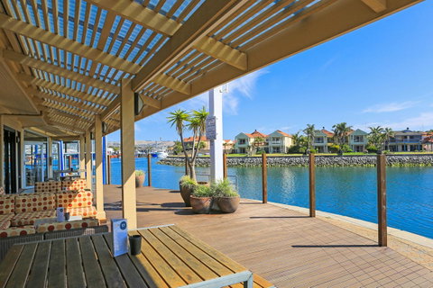 Marina Hotel - Northern Rivers Accommodation 38