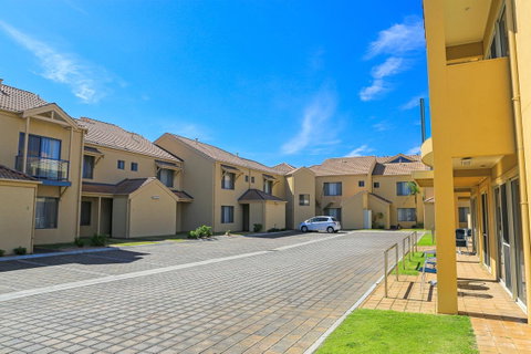 Marina Hotel - Northern Rivers Accommodation 34