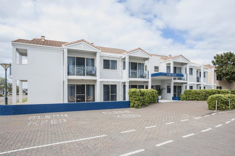 Marina Hotel - Northern Rivers Accommodation 19