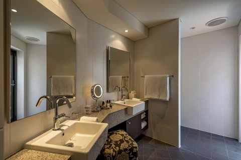 The Louise - Northern Rivers Accommodation 13