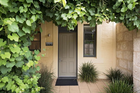 The Louise - Northern Rivers Accommodation 5