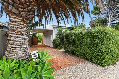 Ainslie Roberts Drive Retreat - Northern Rivers Accommodation 13