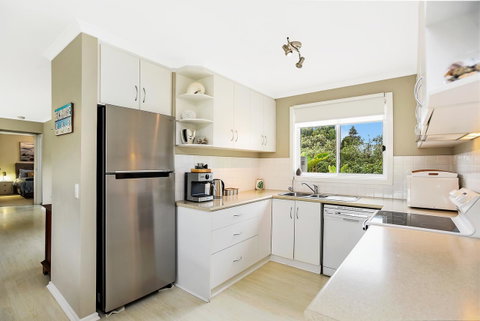 Ainslie Roberts Drive Retreat - Northern Rivers Accommodation 3