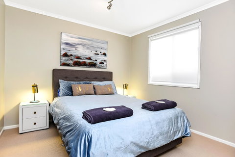 Ainslie Roberts Drive Retreat - Northern Rivers Accommodation 4