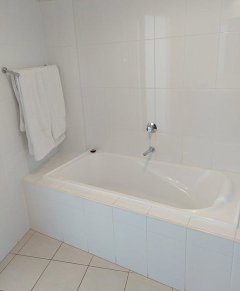 Wallaroo Marina Executive Apartments - Northern Rivers Accommodation 10