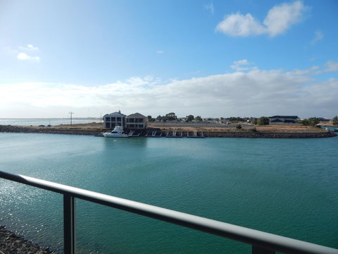 Wallaroo Marina Executive Apartments - Northern Rivers Accommodation 18
