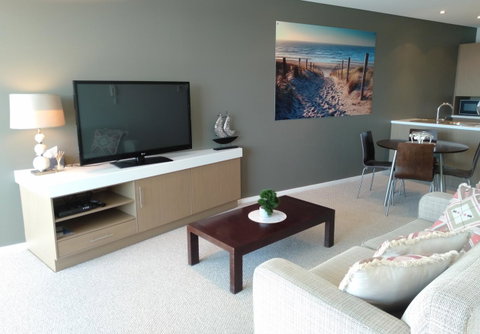 Wallaroo Marina Executive Apartments - Northern Rivers Accommodation 4