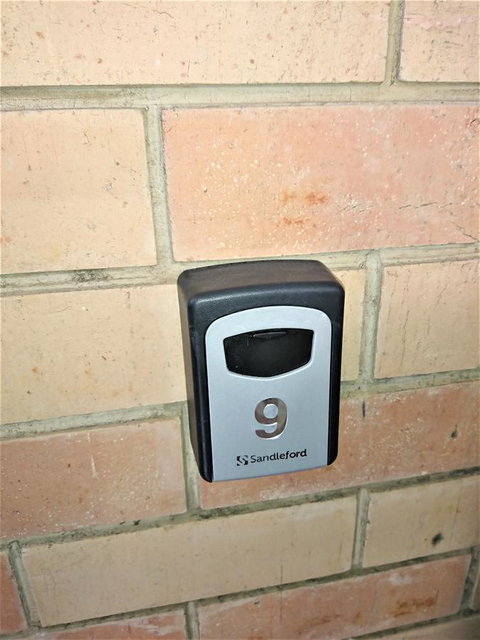 Hi 5 Glenelg Studio Apartment - Northern Rivers Accommodation 13