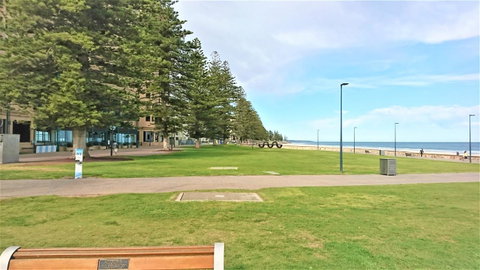 Hi 5 Glenelg Studio Apartment - Northern Rivers Accommodation 25