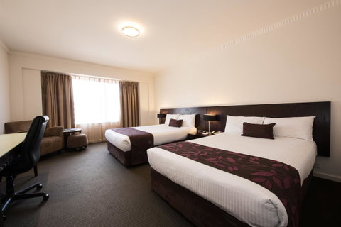 Hotel Grand Chancellor Adelaide - Northern Rivers Accommodation 2