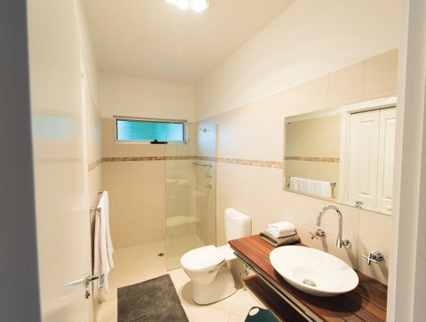 S T U D I O 22 Peaceful Retreat With Garden Views - Northern Rivers Accommodation 6