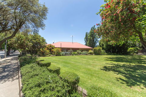 Tanunda\'s Magpie House - Northern Rivers Accommodation 30