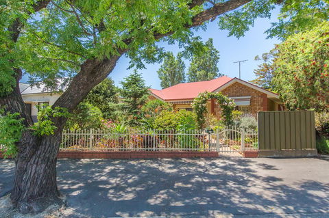 Tanunda\'s Magpie House - Northern Rivers Accommodation 23
