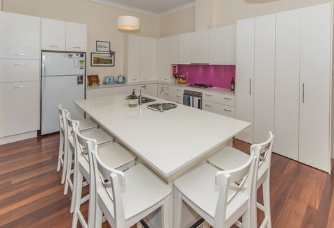 The Tudor House - Northern Rivers Accommodation 8