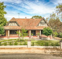 The Tudor House - Northern Rivers Accommodation