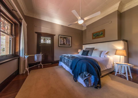 The Tudor House - Northern Rivers Accommodation 2
