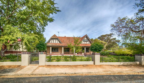 The Tudor House - Northern Rivers Accommodation 21