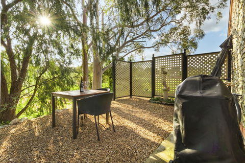 Stonewell Cottages And Vineyards - Northern Rivers Accommodation 17