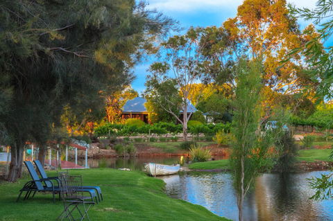 Stonewell Cottages And Vineyards - Northern Rivers Accommodation 16