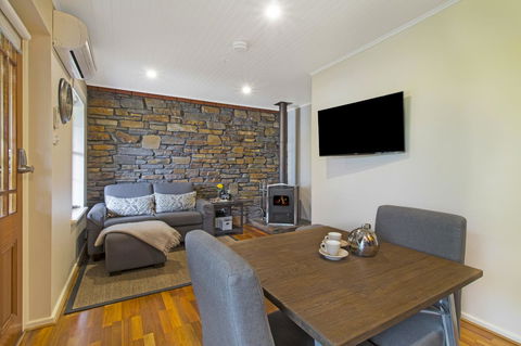 Stonewell Cottages And Vineyards - Northern Rivers Accommodation 13