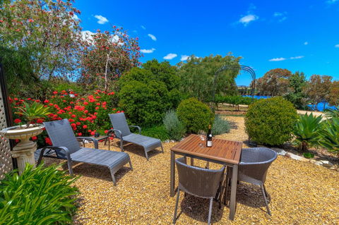 Stonewell Cottages And Vineyards - Northern Rivers Accommodation 9