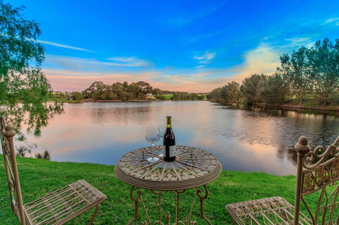 Stonewell Cottages And Vineyards - Northern Rivers Accommodation 1