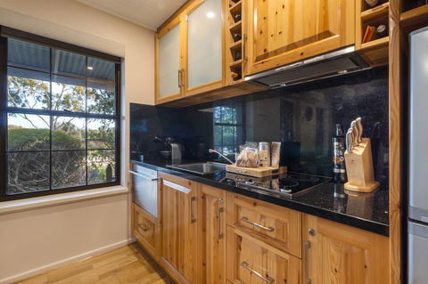 Stonewell Cottages And Vineyards - Northern Rivers Accommodation 37