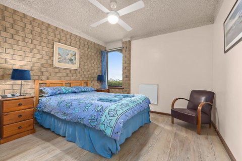 Sun & Surf Aldinga Beach Apartment - Northern Rivers Accommodation 8