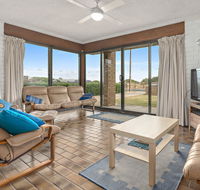 Sun  Surf Aldinga Beach Apartment - Northern Rivers Accommodation