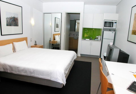 Majestic Oasis Apartments - Northern Rivers Accommodation 11
