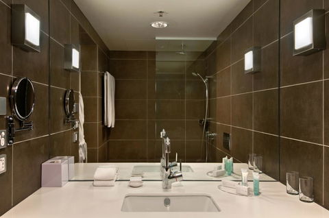 Hilton Adelaide - Northern Rivers Accommodation 13