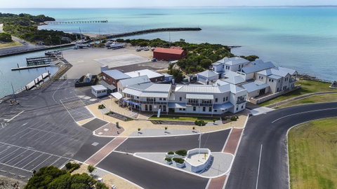 Aloha Waterfront Properties - Northern Rivers Accommodation 1