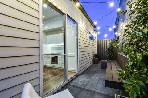 Aloha Central Luxury Apartments - Northern Rivers Accommodation 13