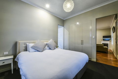 Aloha Central Luxury Apartments - Northern Rivers Accommodation 14