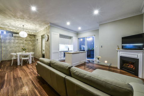 Aloha Central Luxury Apartments - Northern Rivers Accommodation 8