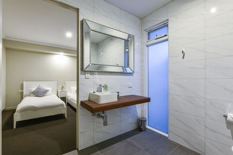 Aloha Central Luxury Apartments - Northern Rivers Accommodation 26