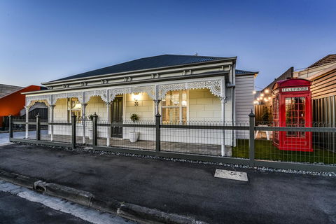 Aloha Central Luxury Apartments - Northern Rivers Accommodation 19