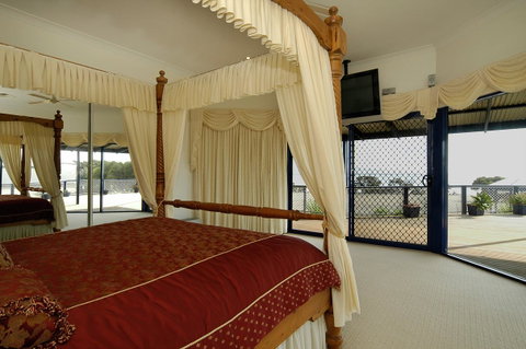 Doyles On The Bay - Northern Rivers Accommodation 24