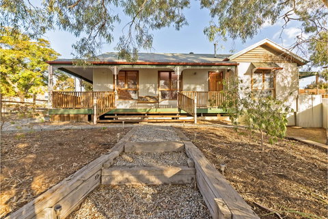 Rustic On 13th - Northern Rivers Accommodation 0